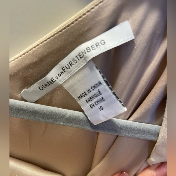 diane von furstenberg dress. - Picture 4 of 5